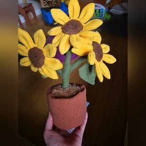 Jellycat amuseable sunflower brand new with tags